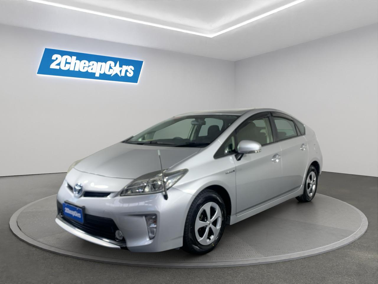 2014 Toyota Prius Hybrid Hatchback