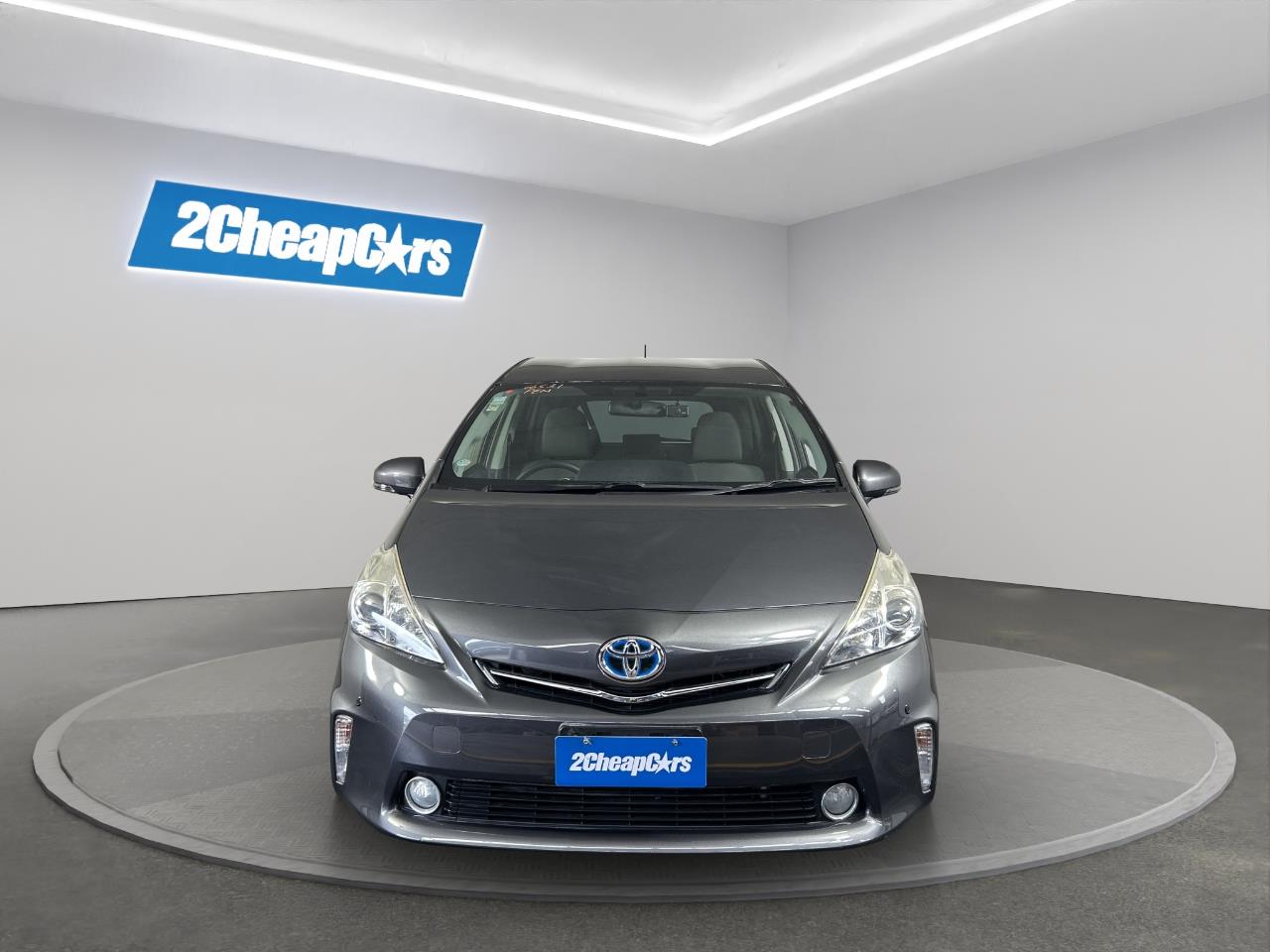 2014 Toyota Prius Alpha S Station Wagon REVERSING CAMERA + SMART KEY + GREAT SPACE