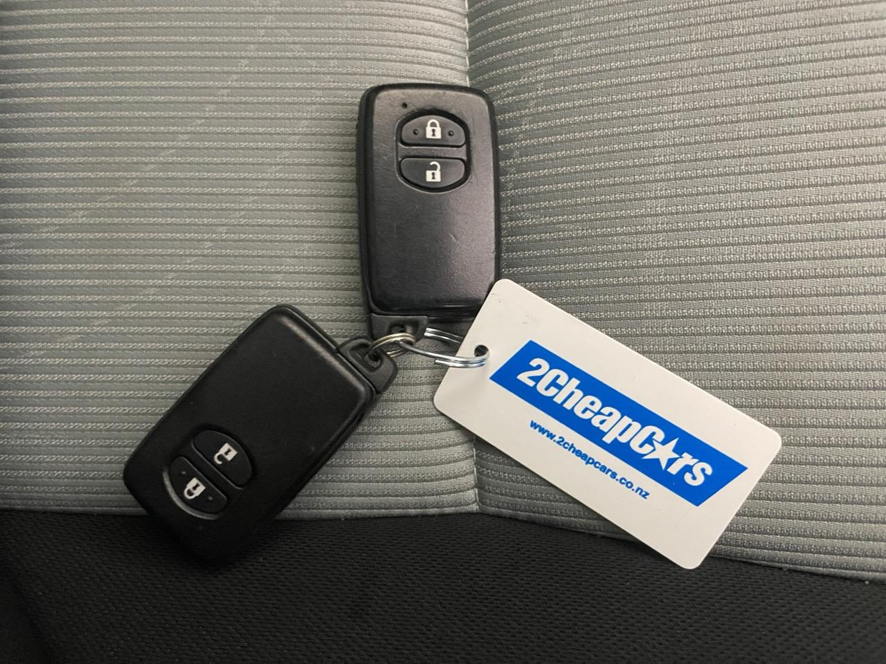 2012 Toyota Aqua S Hatchback AUTO LIGHTS + PUSH BUTTON START