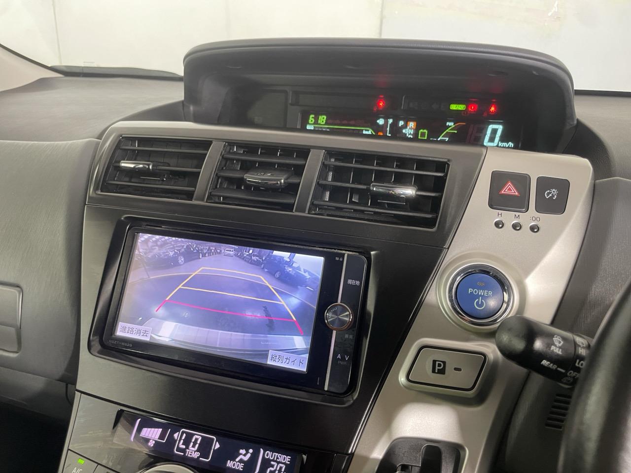 2013 Toyota Prius Alpha 7 Seater People Mover REVERSING CAMERA + AUTO LIGHTS + PUSH BUTTON START