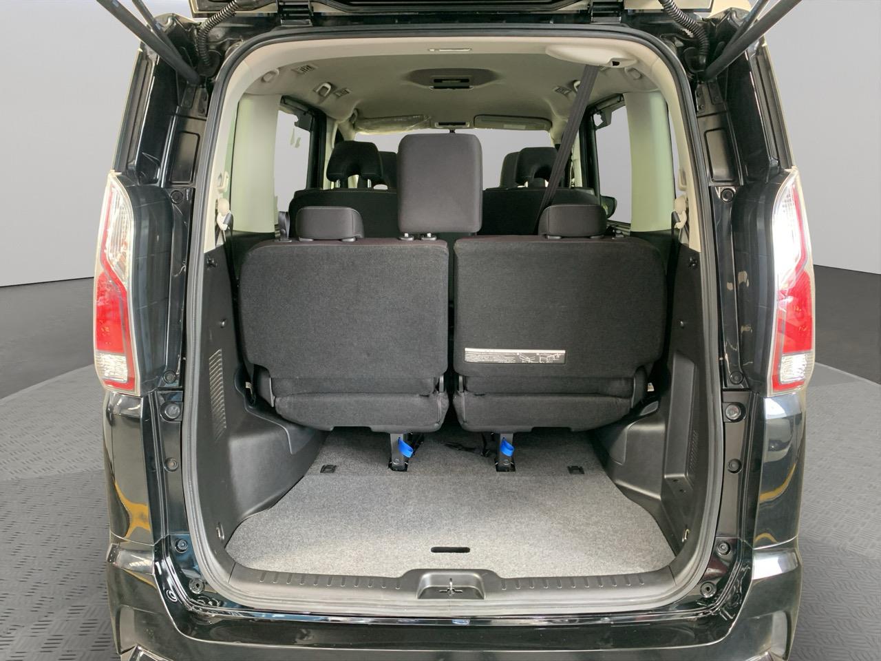 2016 Nissan Serena Hybrid Late Model Highway Star People Mover CRUISE CONTROL + REVERSING CAMERA + AUTO LIGHTS