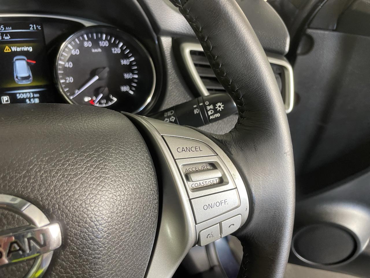 2016 Nissan X-TRAIL 20X EMERGENCY BRAKE PKG 4WD RV/SUV LOW KM + AWD + 360 DEGREE CAMERA