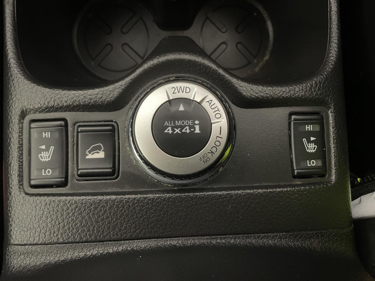 2016 Nissan X-TRAIL 20X EMERGENCY BRAKE PKG 4WD RV/SUV LOW KM + AWD + 360 DEGREE CAMERA