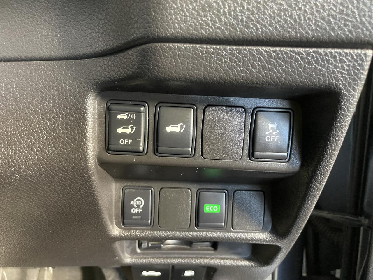 2016 Nissan X-TRAIL 20X EMERGENCY BRAKE PKG 4WD RV/SUV LOW KM + AWD + 360 DEGREE CAMERA