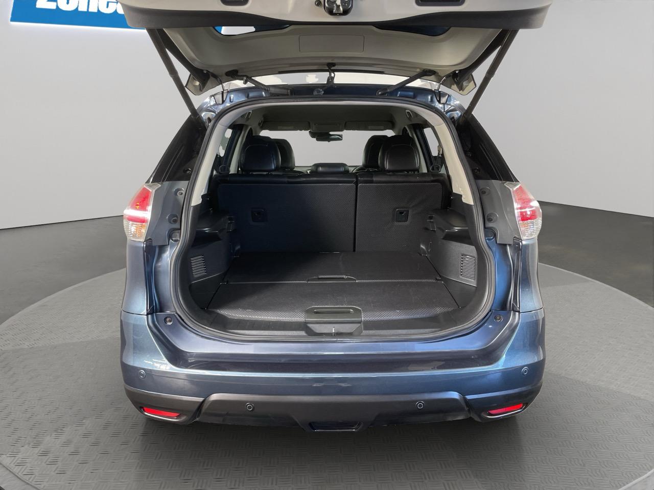 2016 Nissan X-TRAIL 20X EMERGENCY BRAKE PKG 4WD RV/SUV LOW KM + AWD + 360 DEGREE CAMERA