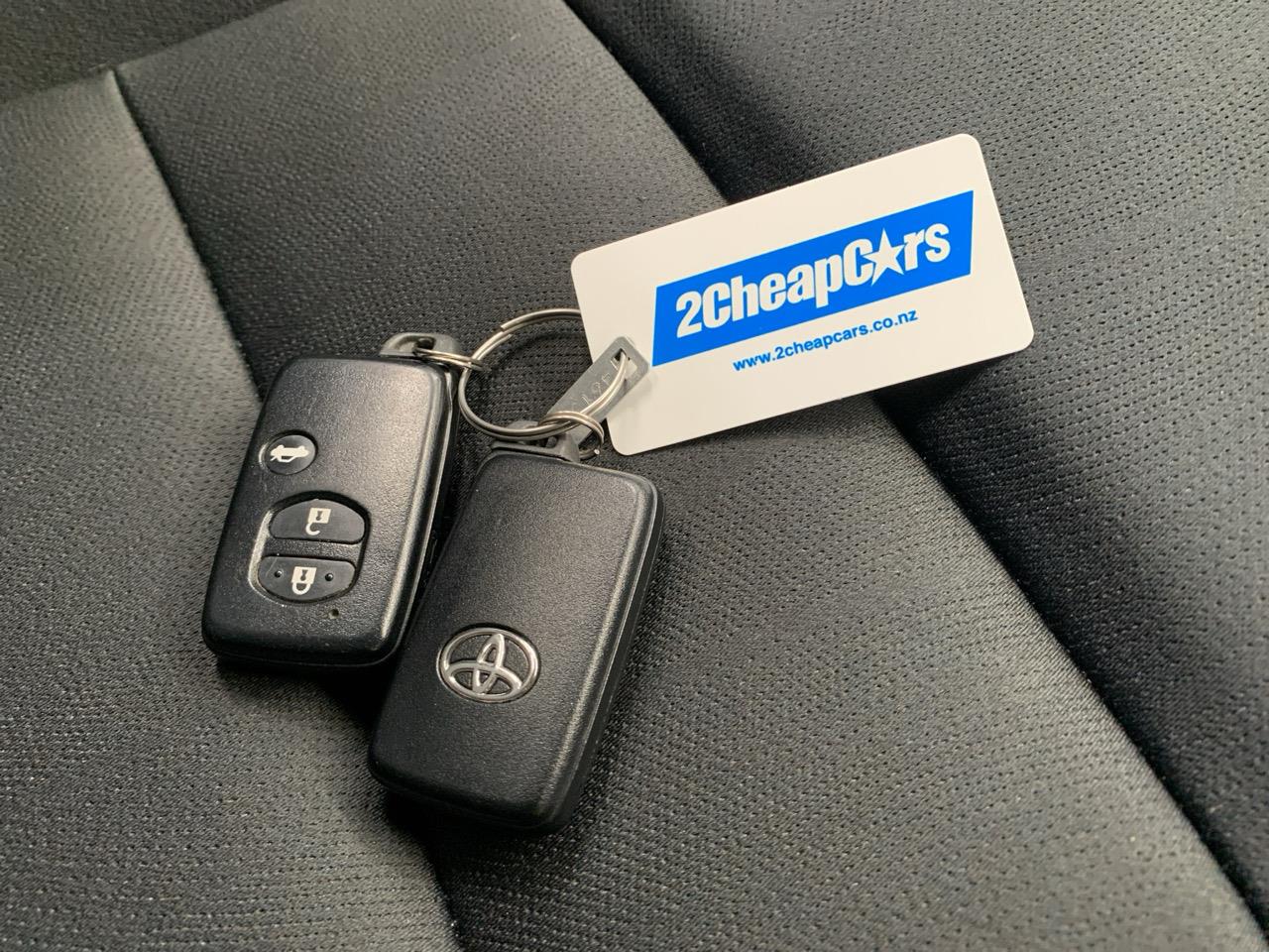 2014 Toyota SAI Hybrid New Shape S Sedan LOW KM + CRUISE CONTROL + REVERSING CAMERA