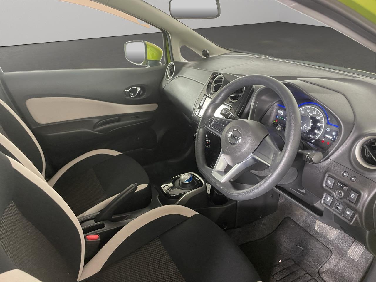 2017 Nissan Note e-Power- X Hatchback LOW KM + REVERSING CAMERA + PUSH START