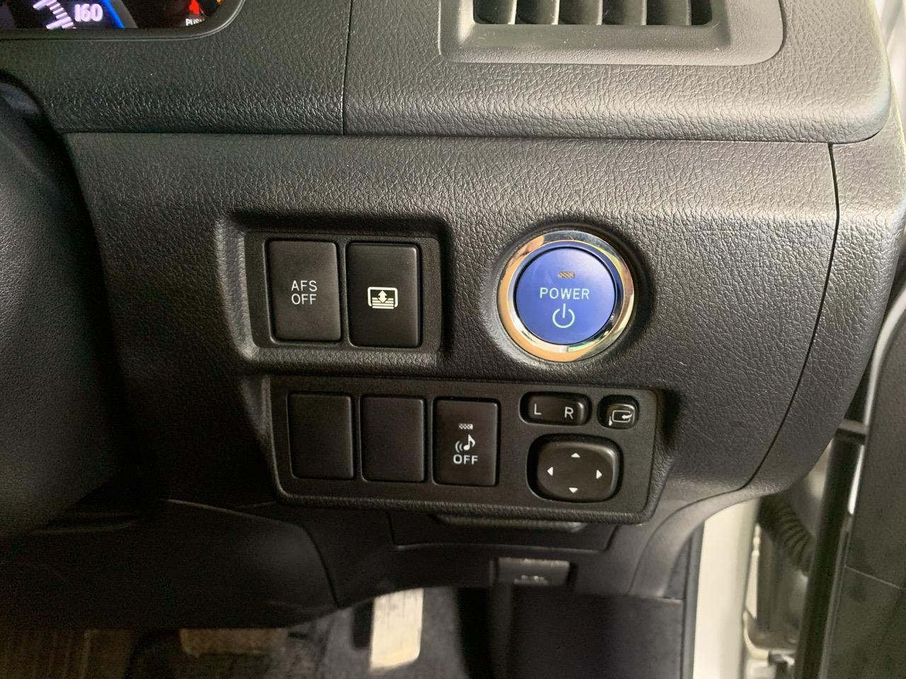 2013 Toyota SAI Hybrid Sedan CRUISE CONTROL + POWER ADJUSTMENT SEATS