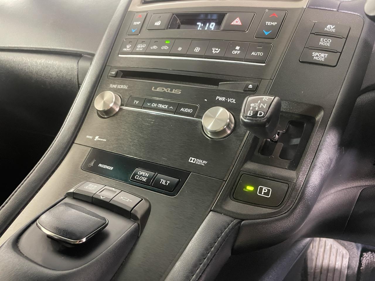 2013 Lexus HS250  Sedan LOW KMS + REVERSING CAMERA + PARKING SENSORS