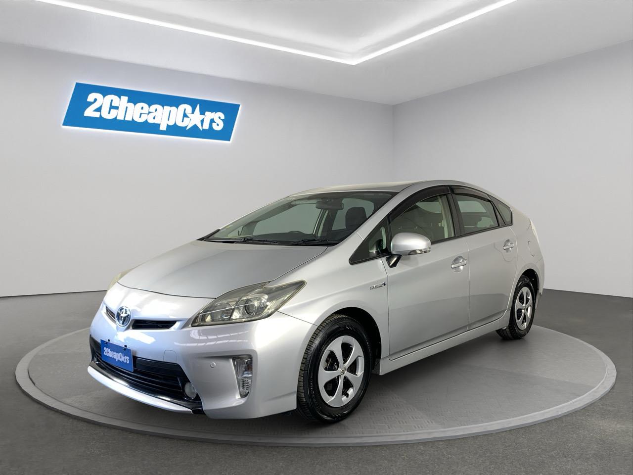 2014 Toyota Prius S Hatchback
