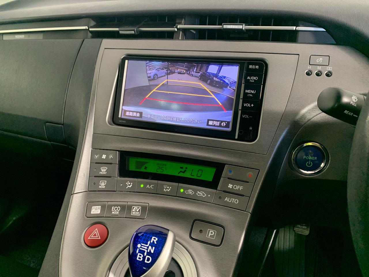 2014 Toyota Prius S Hatchback PUSH BUTTON START + AUTO LIGHTS + REVERSING CAMERA