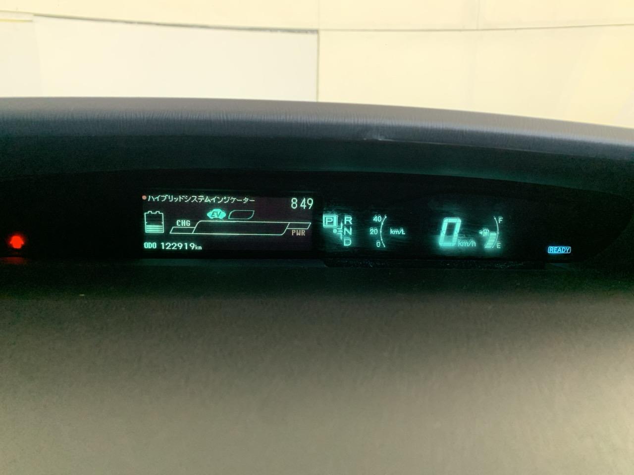 2014 Toyota Prius S Hatchback PUSH BUTTON START + AUTO LIGHTS + REVERSING CAMERA