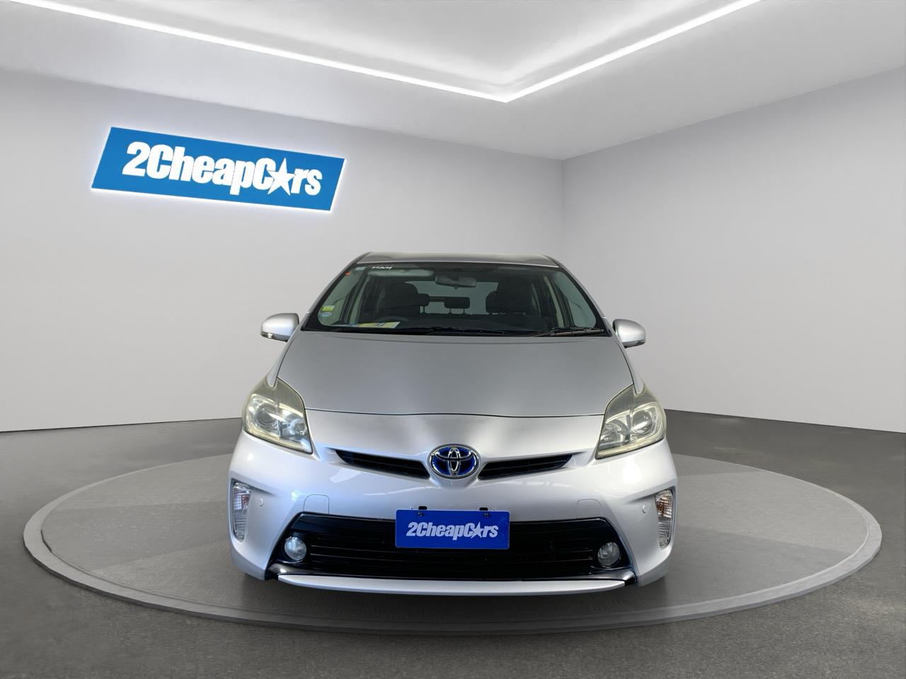 2014 Toyota Prius S Hatchback PUSH BUTTON START + AUTO LIGHTS + REVERSING CAMERA