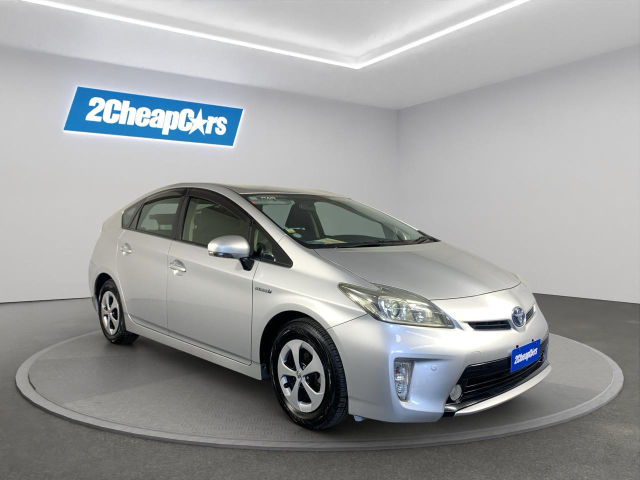 2014 Toyota Prius S Hatchback PUSH BUTTON START + AUTO LIGHTS + REVERSING CAMERA