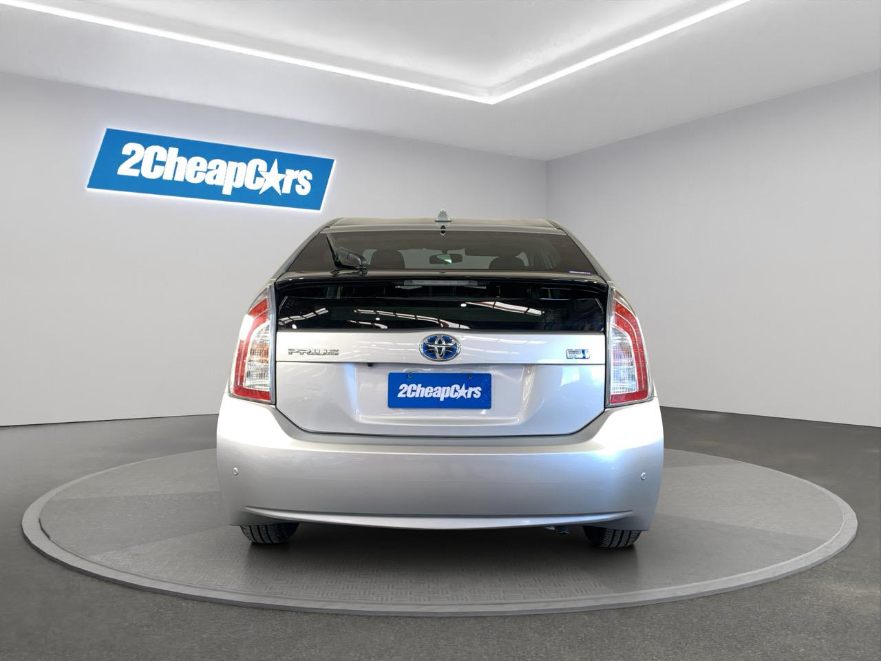 2014 Toyota Prius S Hatchback PUSH BUTTON START + AUTO LIGHTS + REVERSING CAMERA