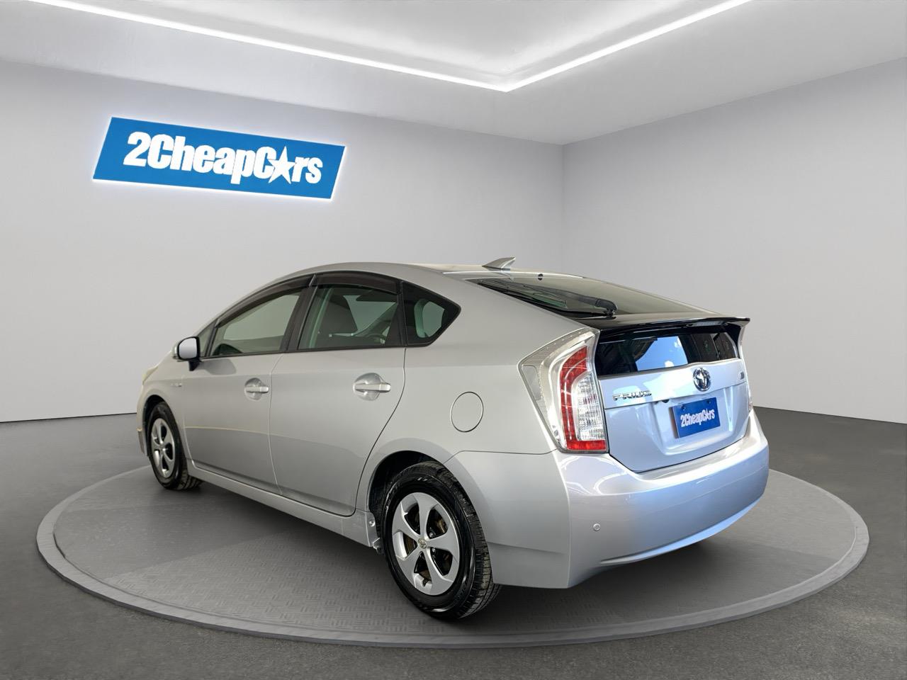 2014 Toyota Prius S Hatchback PUSH BUTTON START + AUTO LIGHTS + REVERSING CAMERA