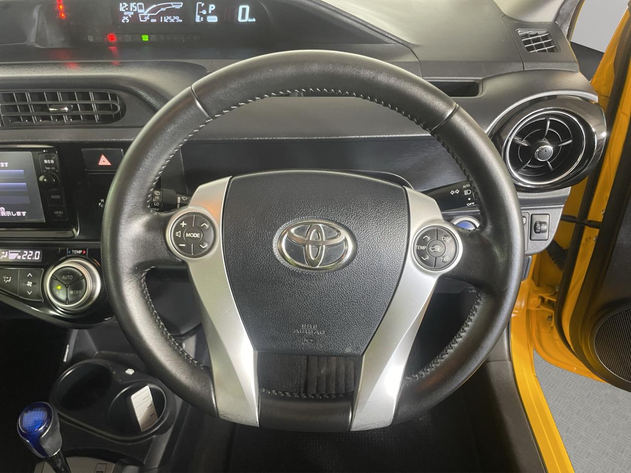 2015 Toyota Aqua X-URBAN Hatchback REVERSING CAMERA + AUTO LIGHTS + PUSH START