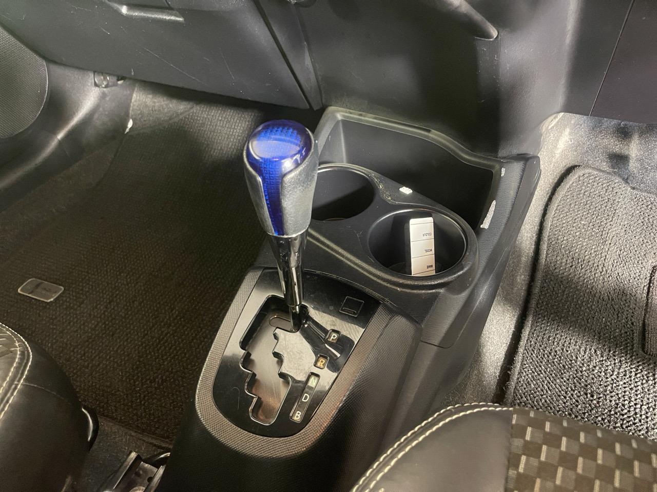 2015 Toyota Aqua X-URBAN Hatchback REVERSING CAMERA + AUTO LIGHTS + PUSH START