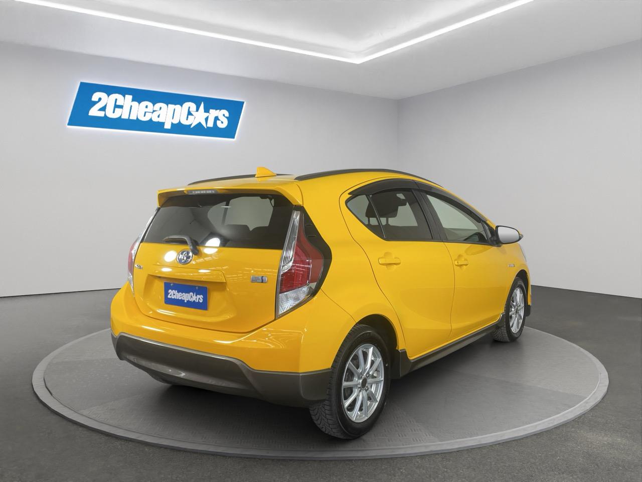 2015 Toyota Aqua X-URBAN Hatchback REVERSING CAMERA + AUTO LIGHTS + PUSH START