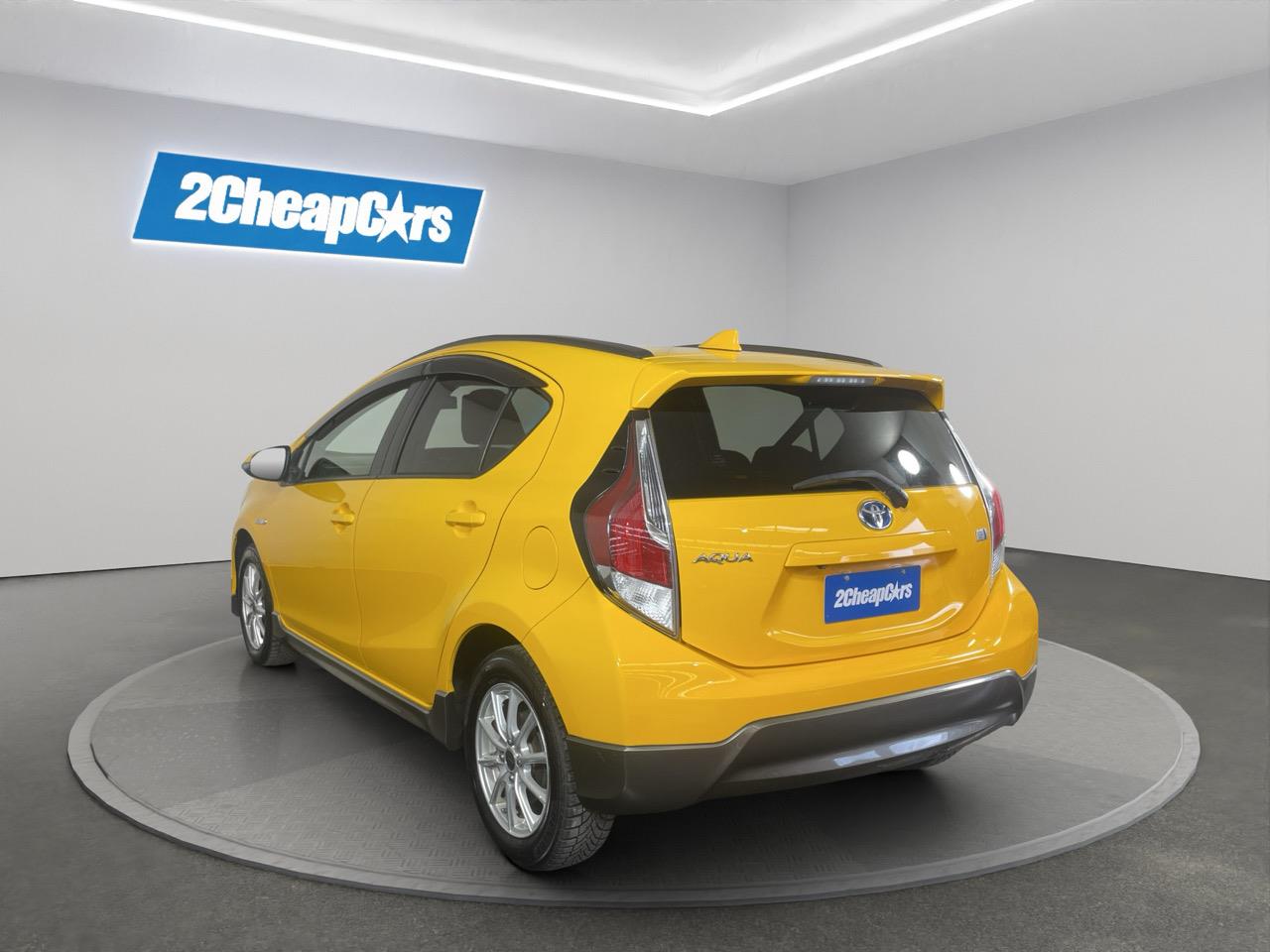 2015 Toyota Aqua X-URBAN Hatchback REVERSING CAMERA + AUTO LIGHTS + PUSH START