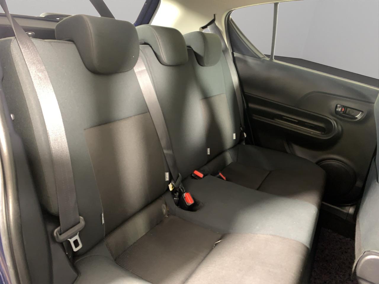 2016 Toyota Aqua Facelift Model S Hatchback REVERSING CAMERA + PUSH BUTTON START + AUTO LIGHTS