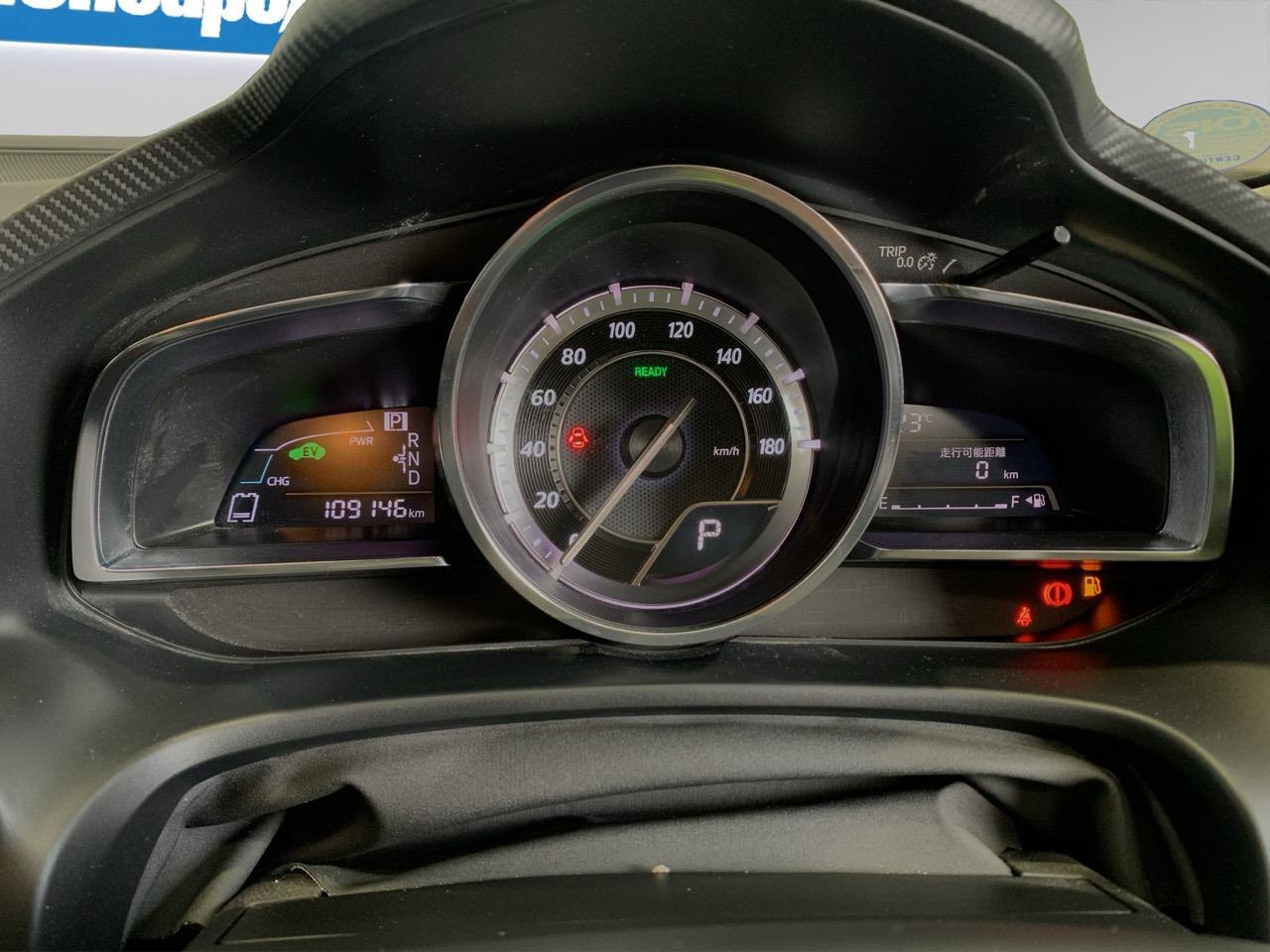 2013 Mazda Axela Hybrid S Sedan CRUISE CONTROL + REVERSING CAMERA  + AUTO LIGHTS