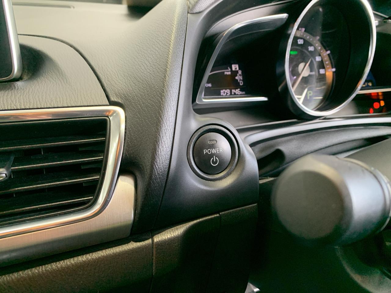 2013 Mazda Axela Hybrid S Sedan CRUISE CONTROL + REVERSING CAMERA  + AUTO LIGHTS