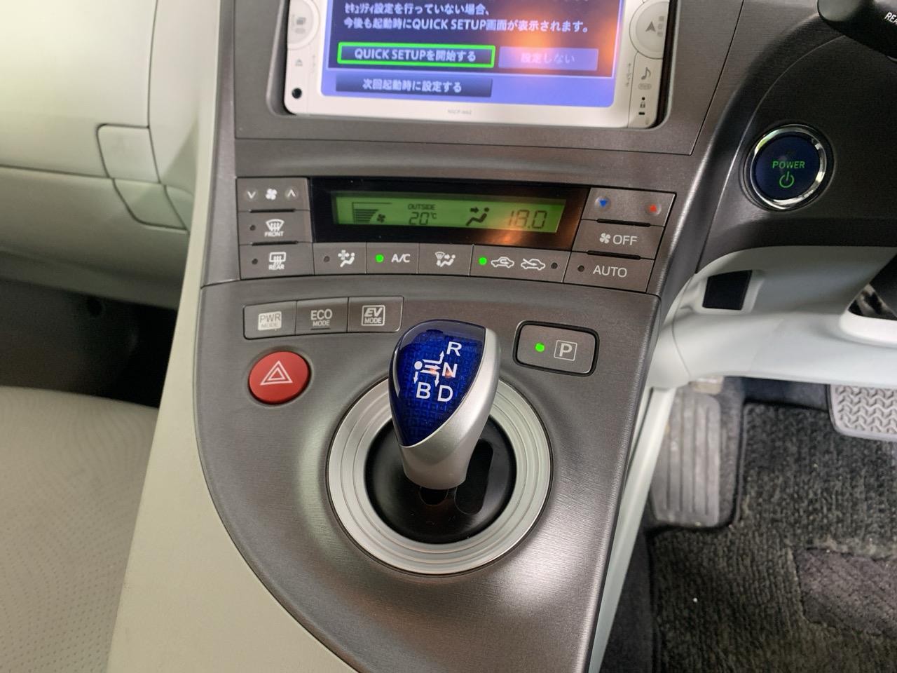 2012 Toyota Prius S Hatchback REVERSING CAMERA + AUTO LIGHTS + PUSH BUTTON START