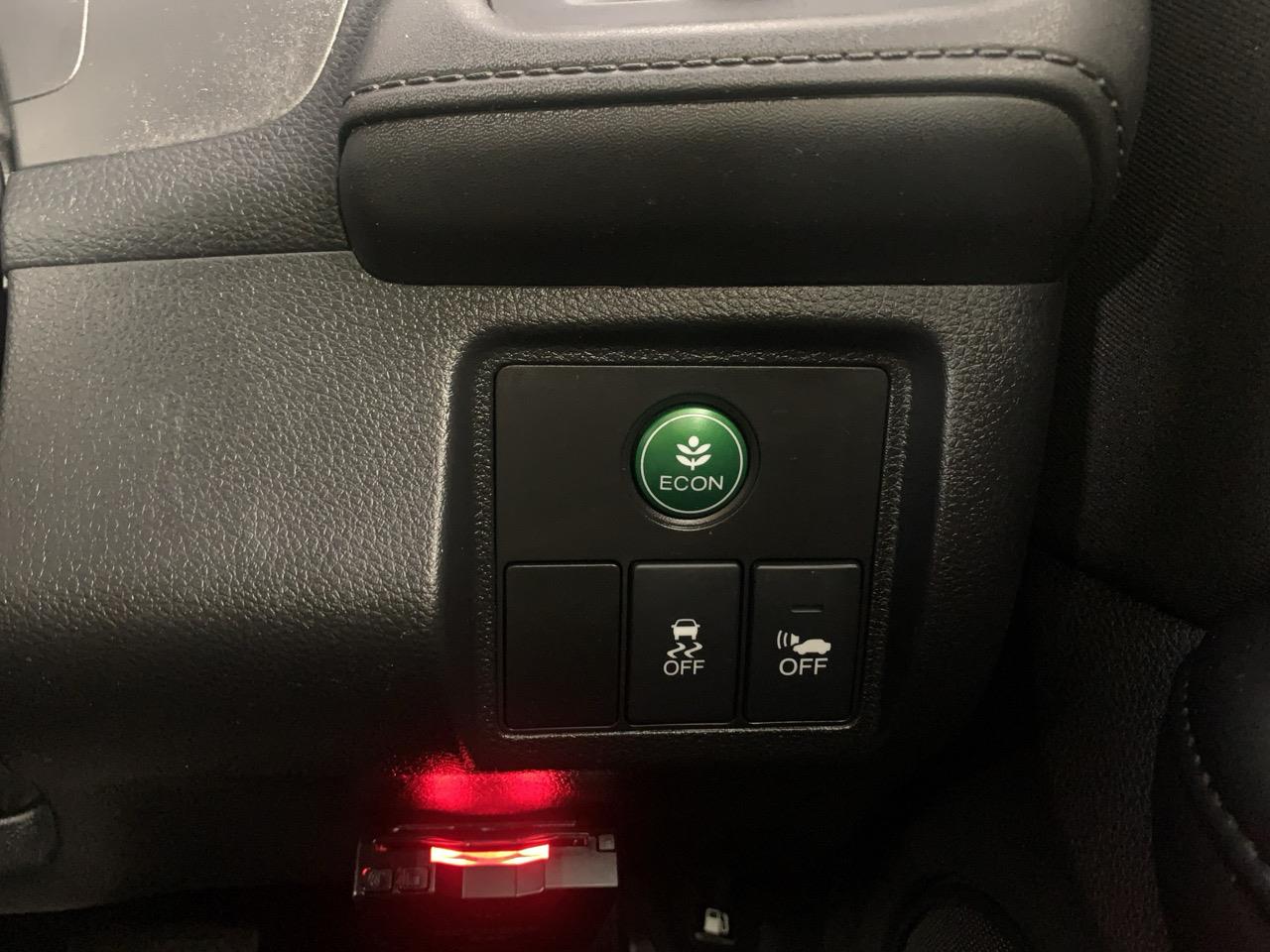 2015 Honda Vezel Hybrid RV/SUV CRUISE CONTROL + PUSH BUTTON START + PADDLE SHIFT