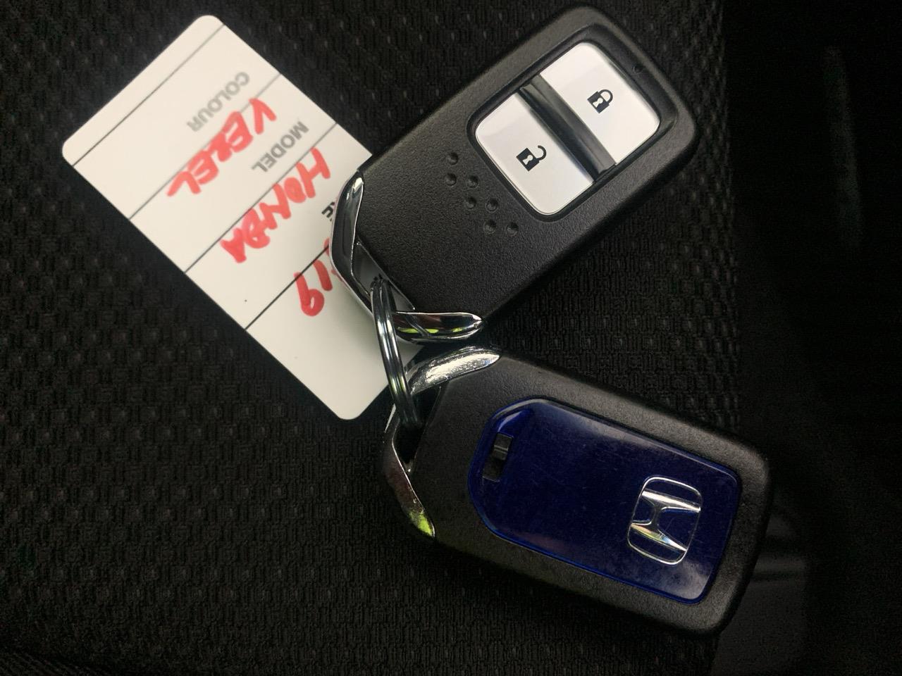 2015 Honda Vezel Hybrid RV/SUV CRUISE CONTROL + PUSH BUTTON START + PADDLE SHIFT