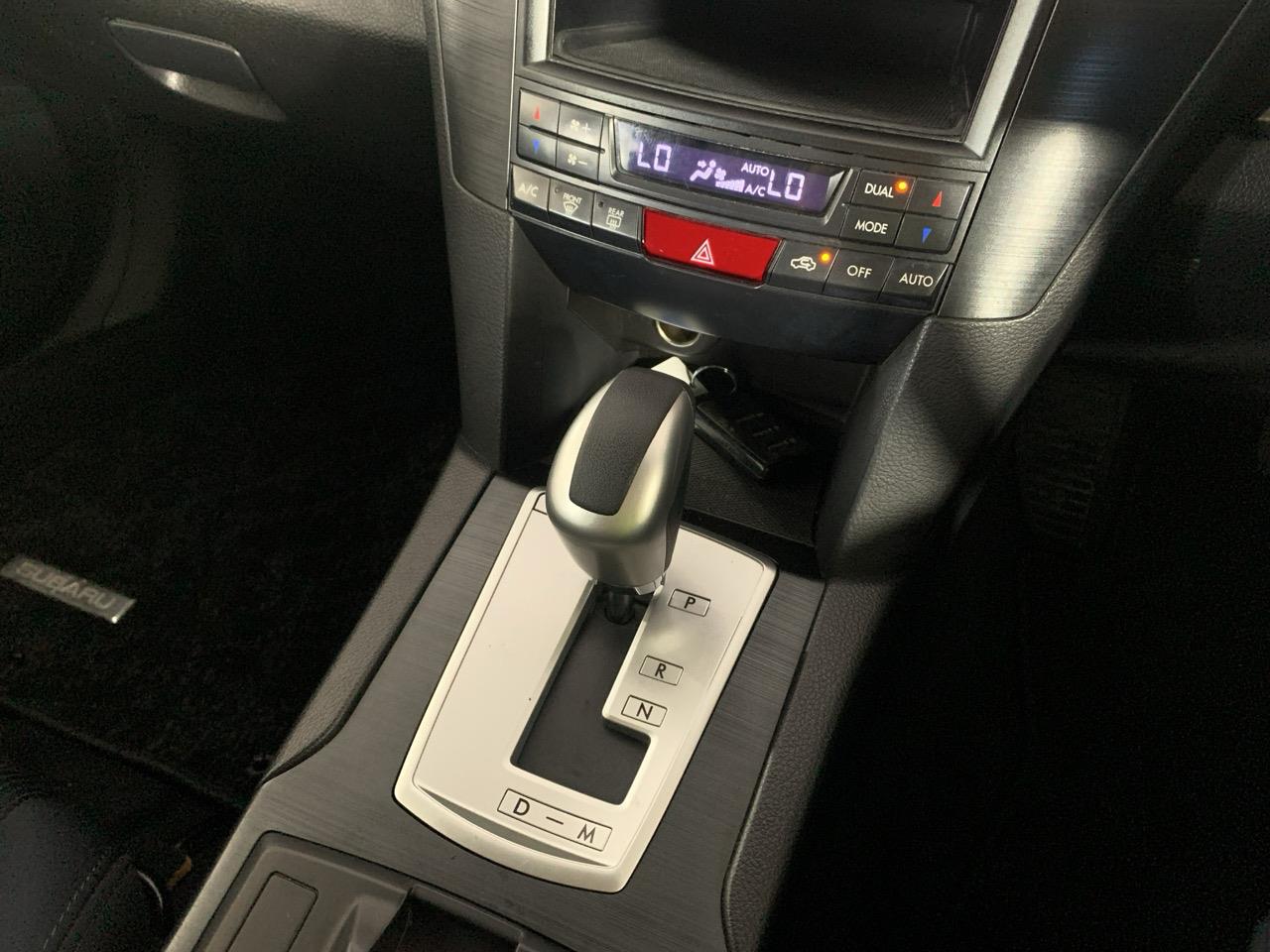 2014 Subaru Legacy AWD Station Wagon AWD + CRUISE CONTROL + PADDLE SHIFT