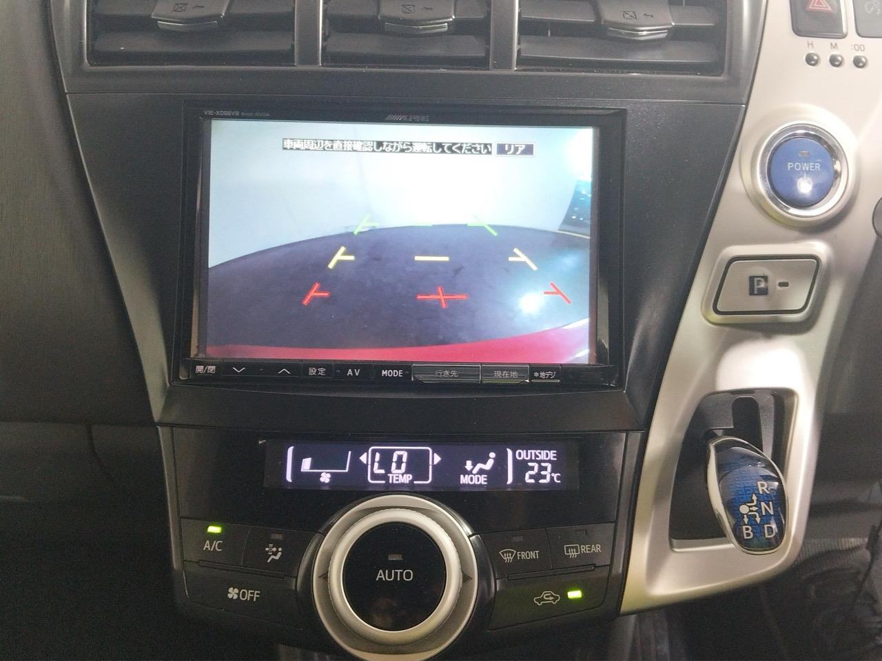 2013 Toyota Prius Alpha Hybrid Station Wagon REVERSING CAMERA + PUSH BUTTON START + AUTO LIGHTS