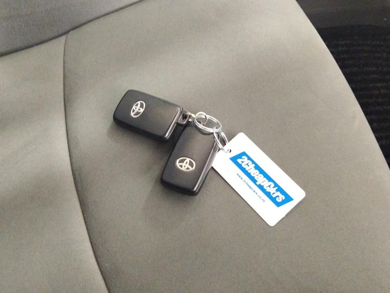 2013 Toyota Prius Alpha Hybrid Station Wagon REVERSING CAMERA + PUSH BUTTON START + AUTO LIGHTS