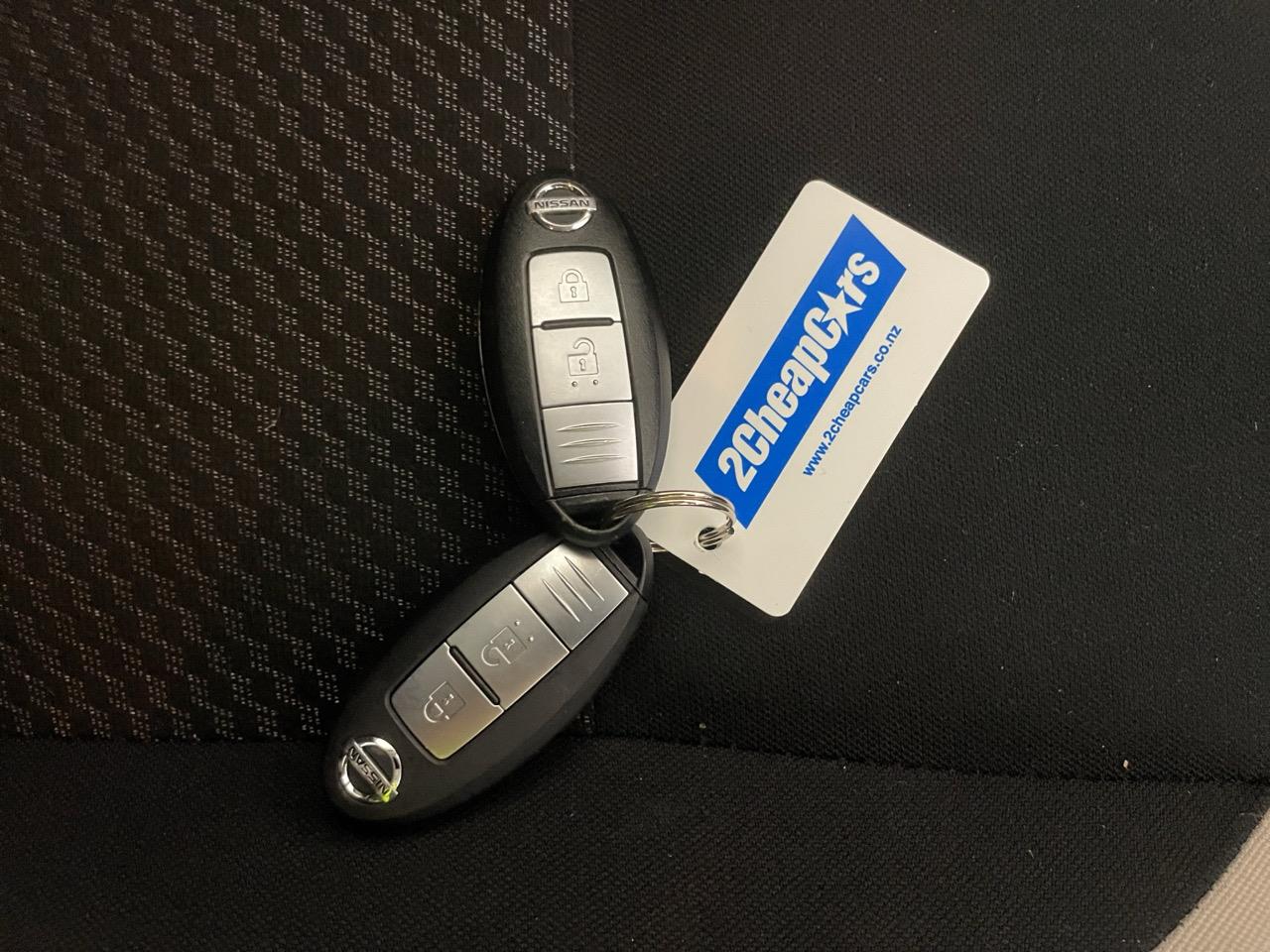 2017 Nissan Note E-POWER X Hatchback LOW KM + 360 DEGREE CAMERA + PARKING SENSORS