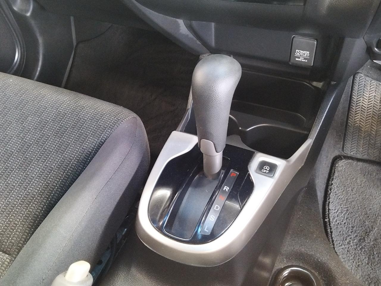 2014 Honda Fit Jazz New Shape Hatchback PUSH BUTTON START + AUTO LIGHTS + REVERSING CAMERA