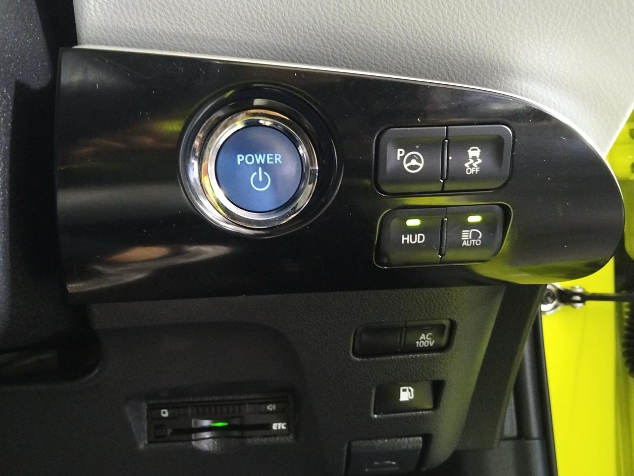 2016 Toyota Prius New Shape S Hatchback CRUISE CONTROL + HEATED SEATS