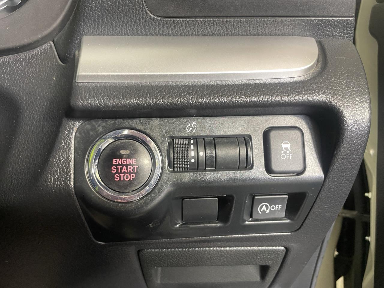 2014 Subaru XV 2,0i-L Eyesight AWD RV/SUV LOW KM + AWD + EYE SIGHT SYSTEM + PUSH START