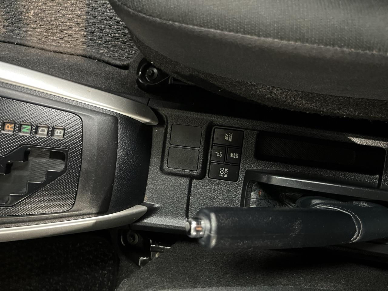 2016 Toyota Corolla Fielder Hybrid New Shape Station Wagon GREAT FUEL EFFICIENCY + GREAT SPACE