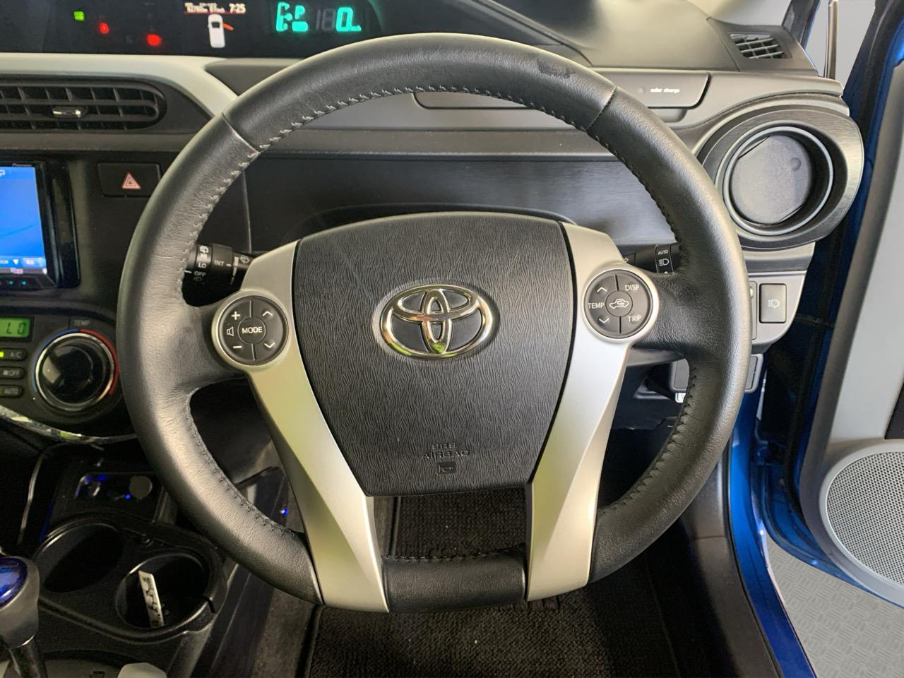 2013 Toyota Aqua S AERO Hatchback PUSH BUTTON START + AUTO LIGHTS + REVERSING CAMERA