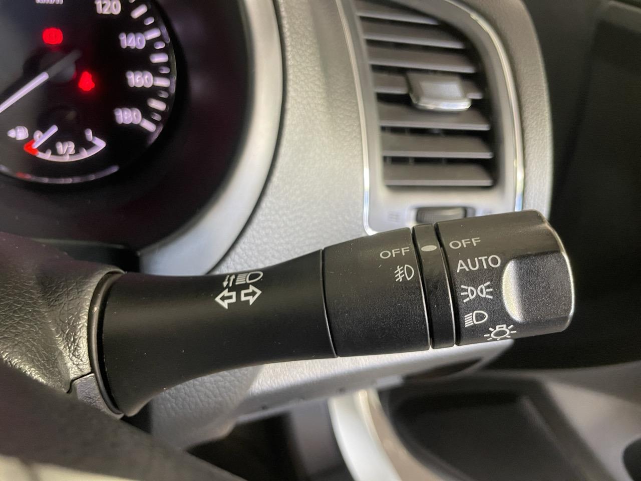 2015 Nissan Teana  Sedan REVERSING CAMERA + AUTO LIGHTS + PUSH START