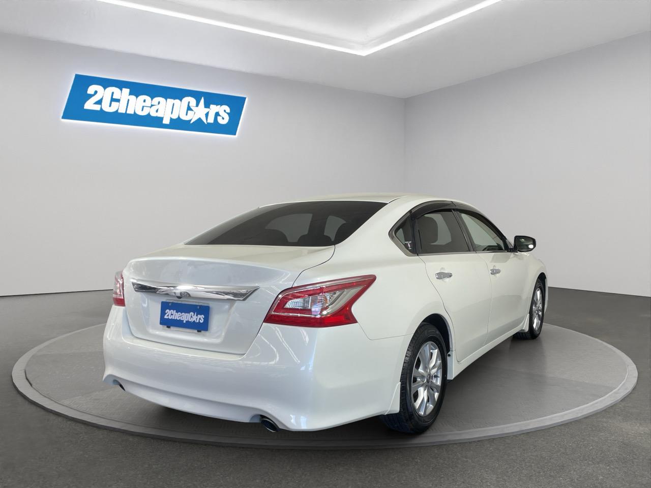 2015 Nissan Teana  Sedan REVERSING CAMERA + AUTO LIGHTS + PUSH START