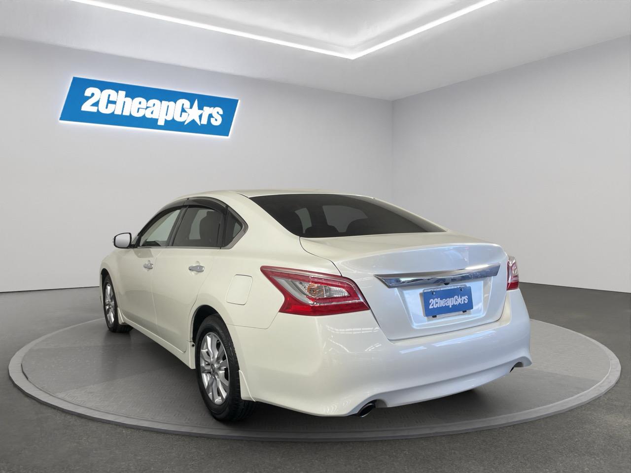 2015 Nissan Teana  Sedan REVERSING CAMERA + AUTO LIGHTS + PUSH START