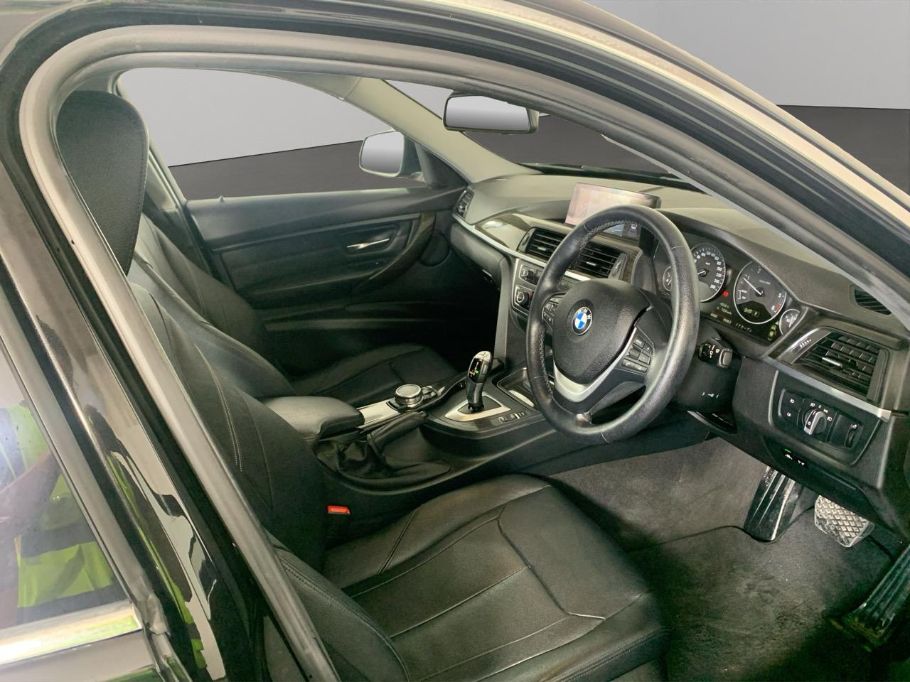 2015 BMW 320D LUXURY Sedan LOW KMS + REVERSING CAMERA + CRUISE CONTROL