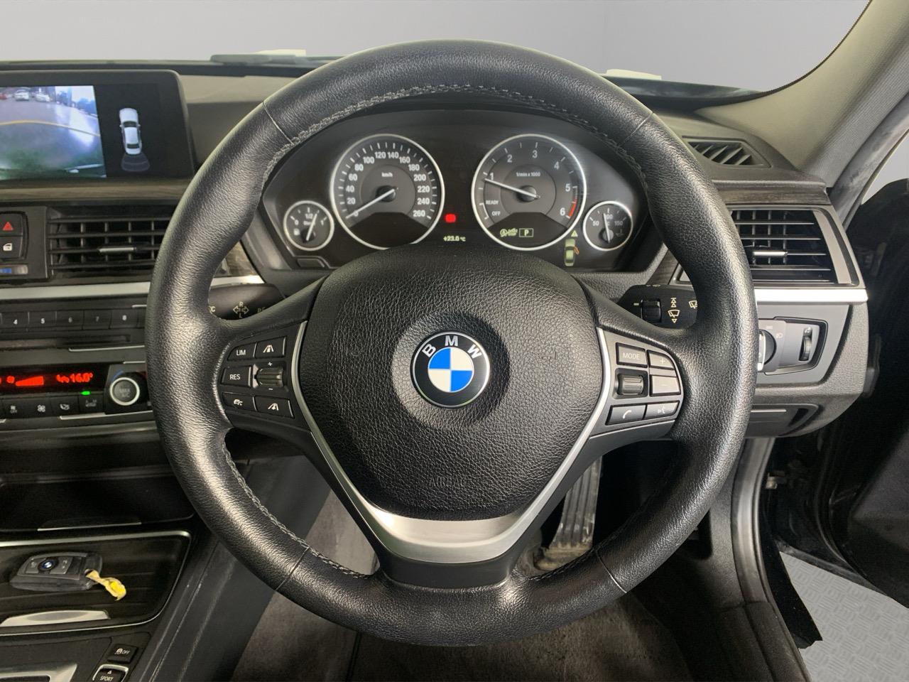 2015 BMW 320D LUXURY Sedan LOW KMS + REVERSING CAMERA + CRUISE CONTROL