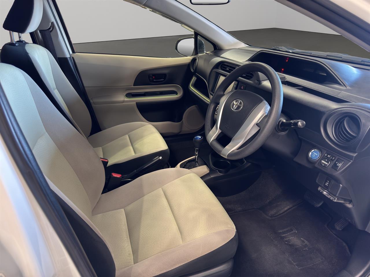 2013 Toyota Aqua S Hatchback PUSH START + GREAT FUEL EFFICIENCY