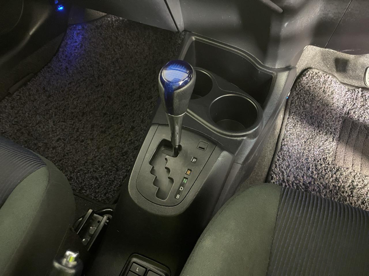 2015 Toyota Aqua Facelift Model S Hatchback HEATED SEATS + REVERSING CAMERA + PUSH START