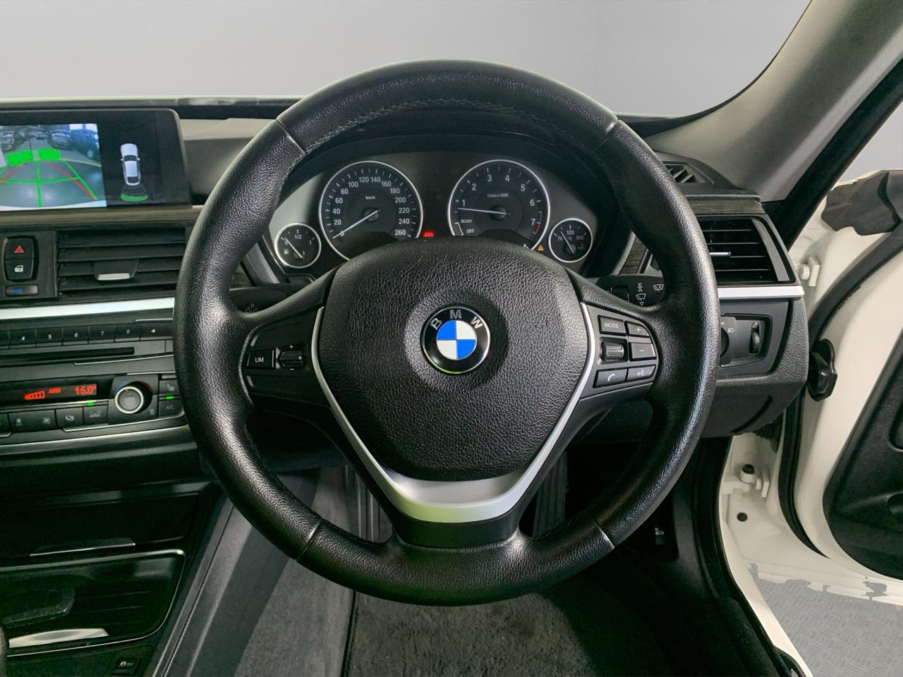 2013 BMW 320i Gran Turismo Luxuary RV/SUV CRUISE CONTROL + POWER ADJUSTMENT SEATS