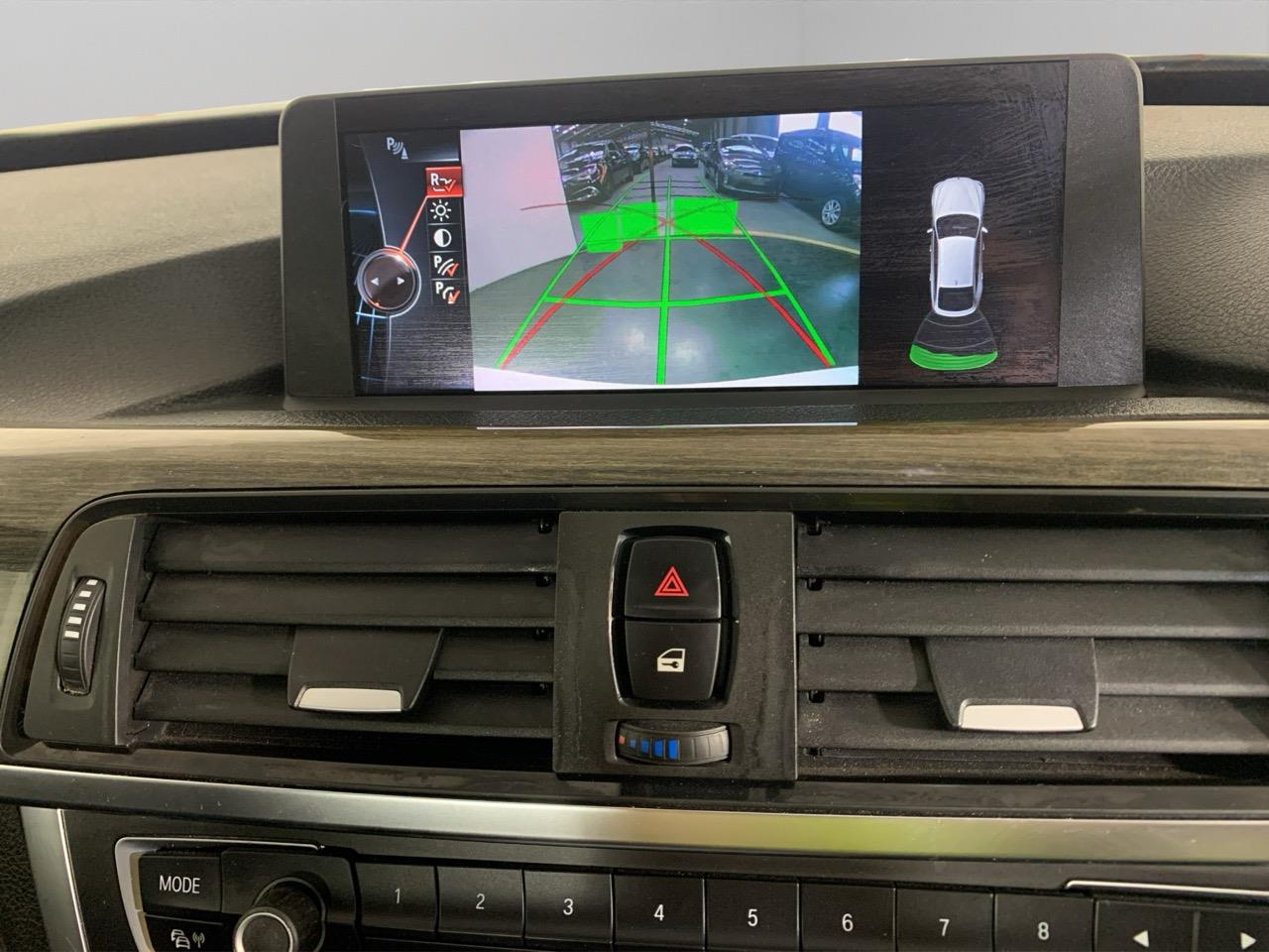 2013 BMW 320i Gran Turismo Luxuary RV/SUV CRUISE CONTROL + POWER ADJUSTMENT SEATS