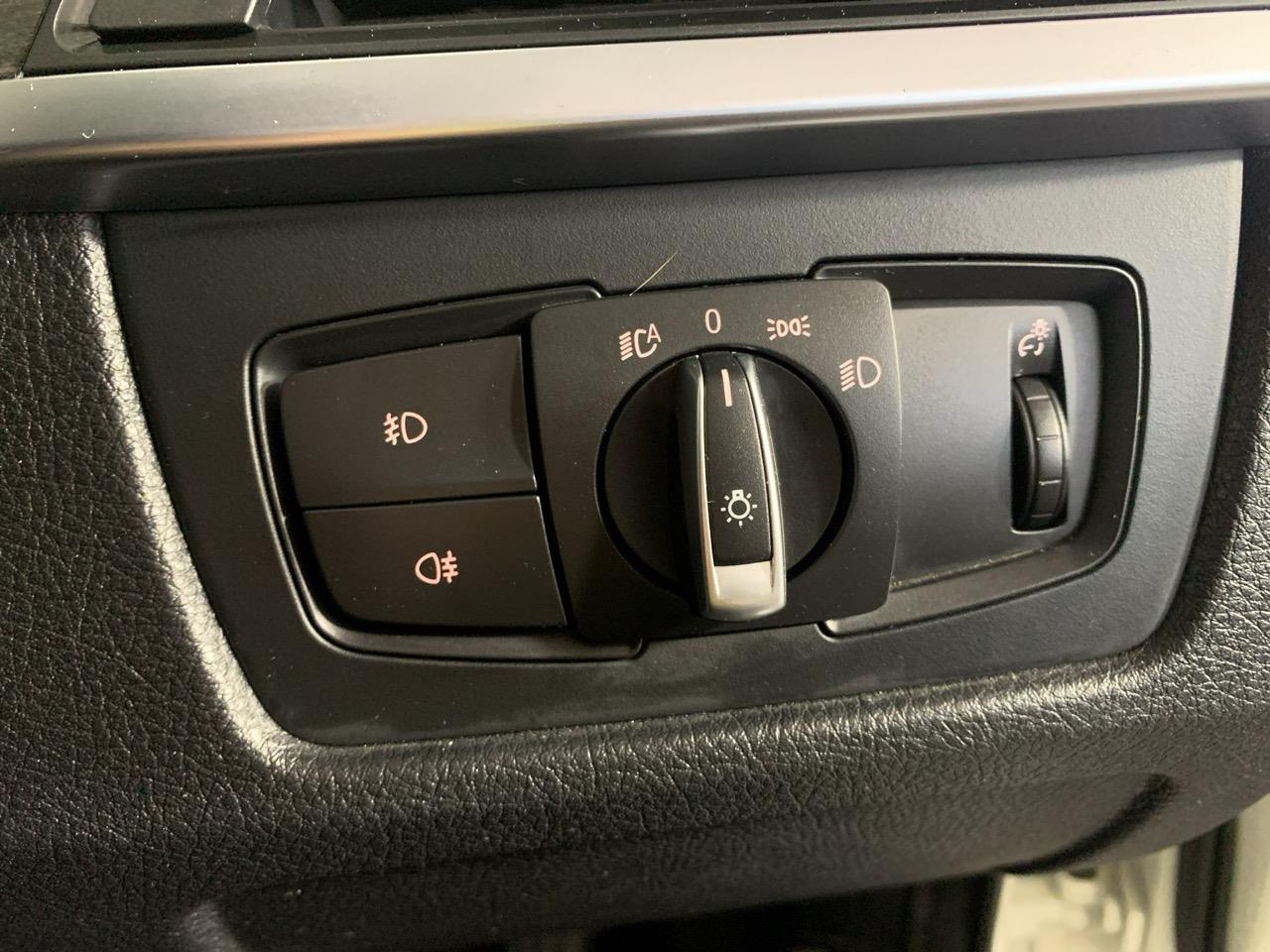 2013 BMW 320i Gran Turismo Luxuary RV/SUV CRUISE CONTROL + POWER ADJUSTMENT SEATS