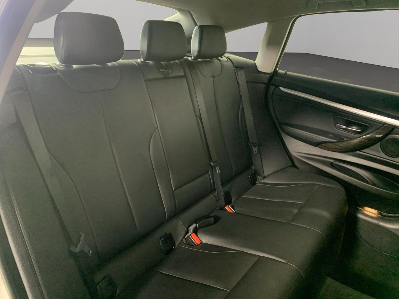 2013 BMW 320i Gran Turismo Luxuary RV/SUV CRUISE CONTROL + POWER ADJUSTMENT SEATS